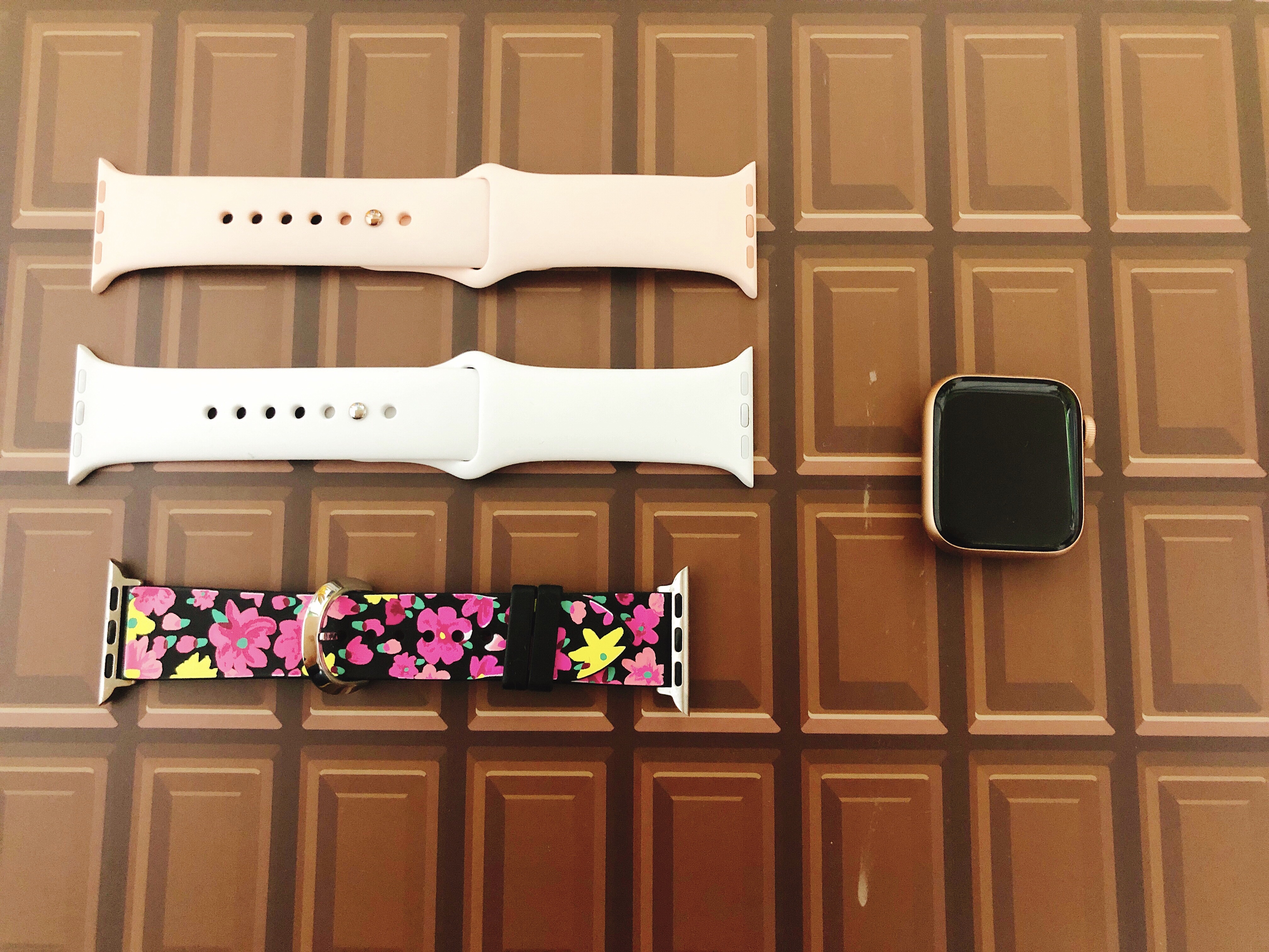 Apple Watchのスポーツバンドは2色使いできる